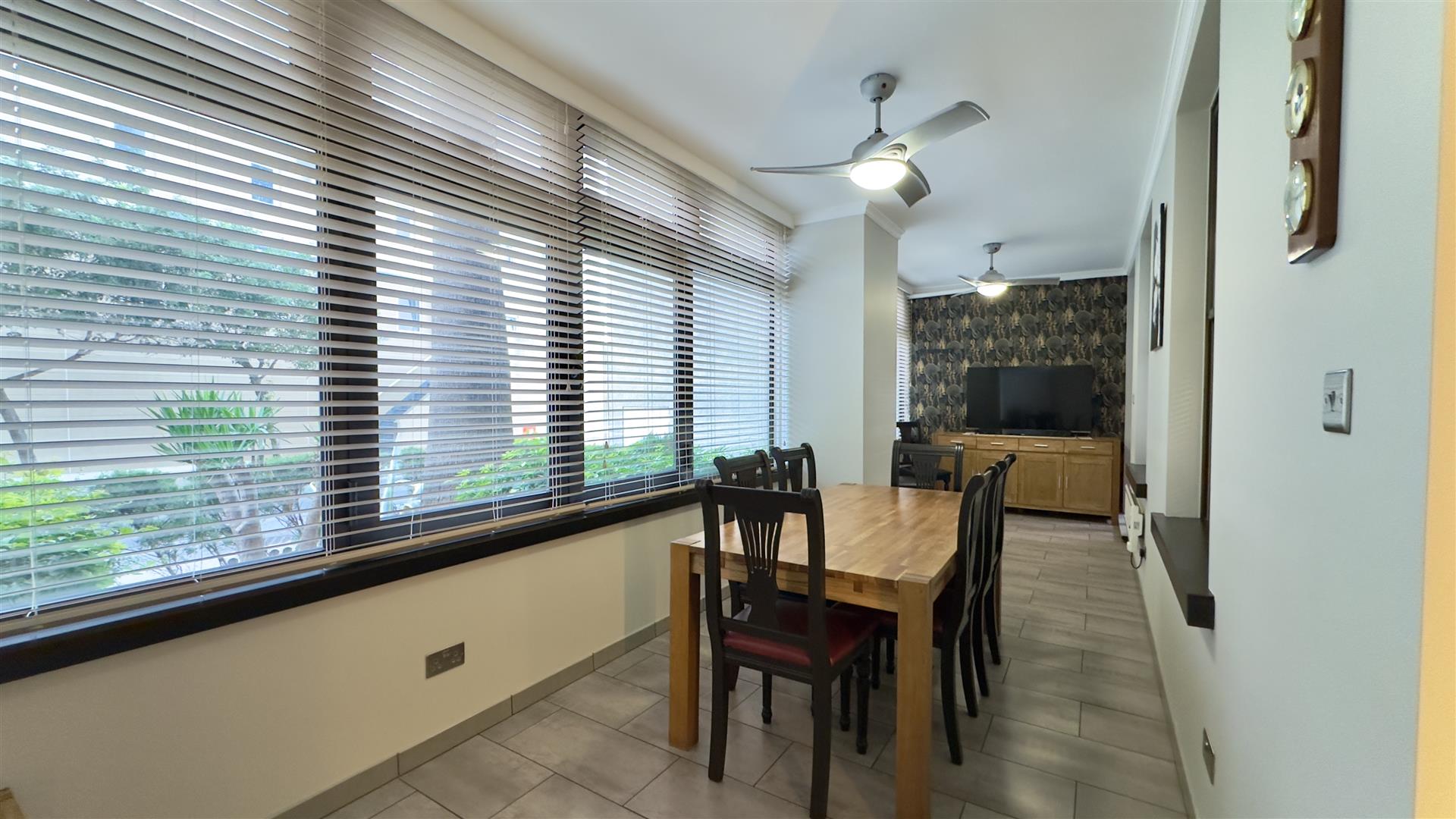 Image of Apartment - 3 Bedrooms - 2 Bathrooms for Sale in Rosia Plaza-Gibraltar, Image 2